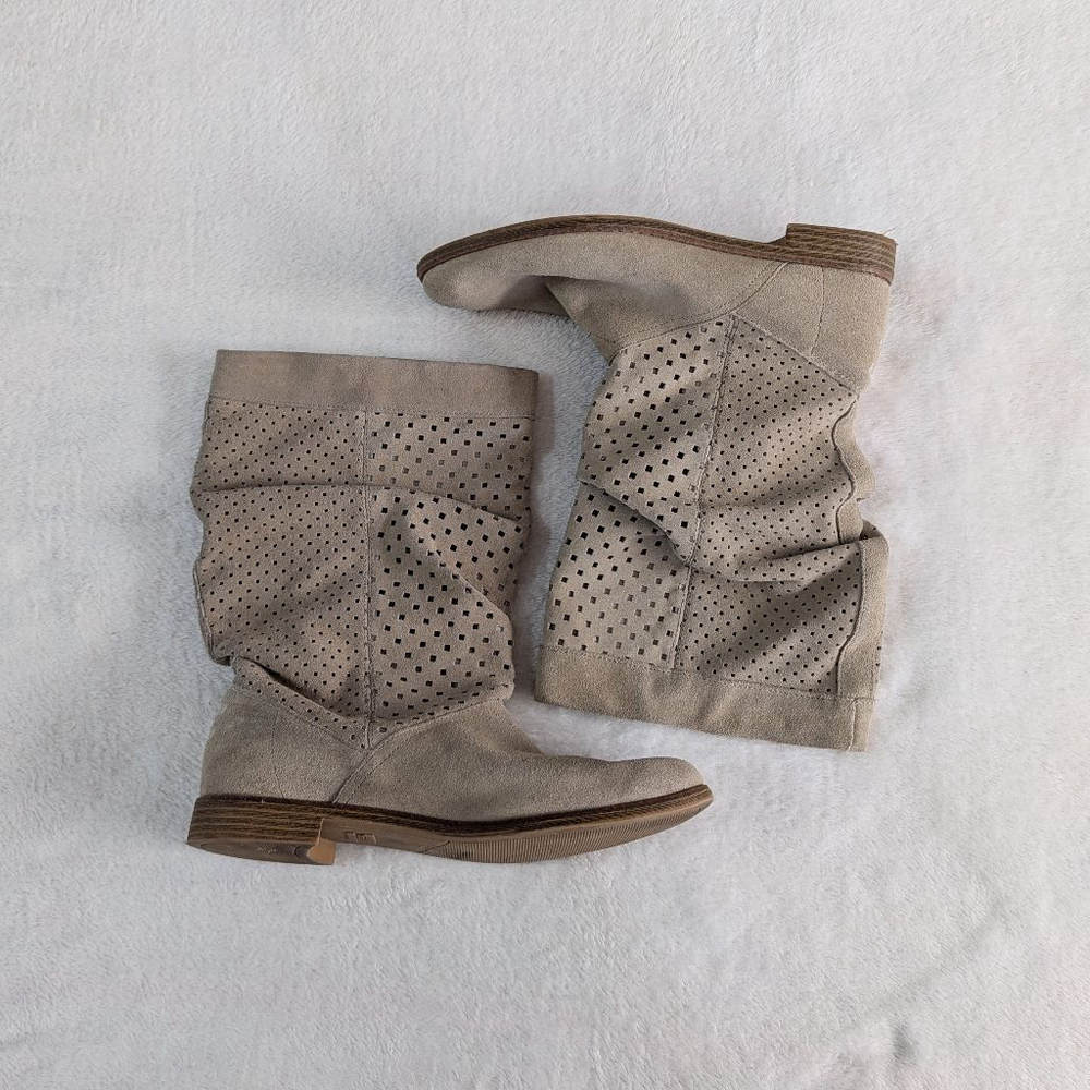 Toms Serra Oxford Slouch Tan Perforated Pull On Boots - Size 9.5 - Picture 3 of 8